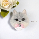 【新作】 羊毛フェルト 猫 チンチラシルバーのブローチ