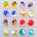 802  ガラスビーズ　アラカルト　縦8、9mm