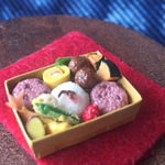 coco様専用　ミニチュアフード 竹かご風おこわ弁当