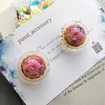 樹脂薔薇ブーケとお花ビーズのピアス