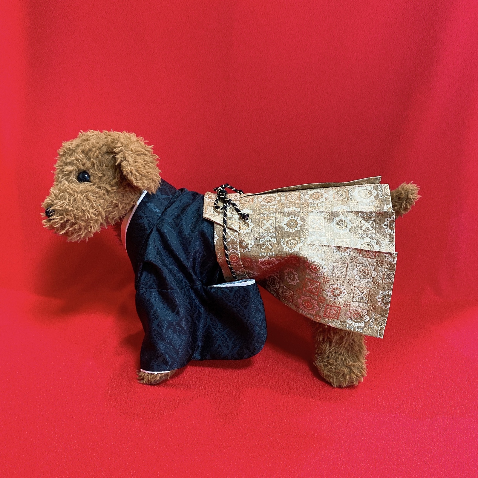 犬の袴✨犬用本格着物&袴セット 金襴 わんこ着物 黒×金 お節句 犬服