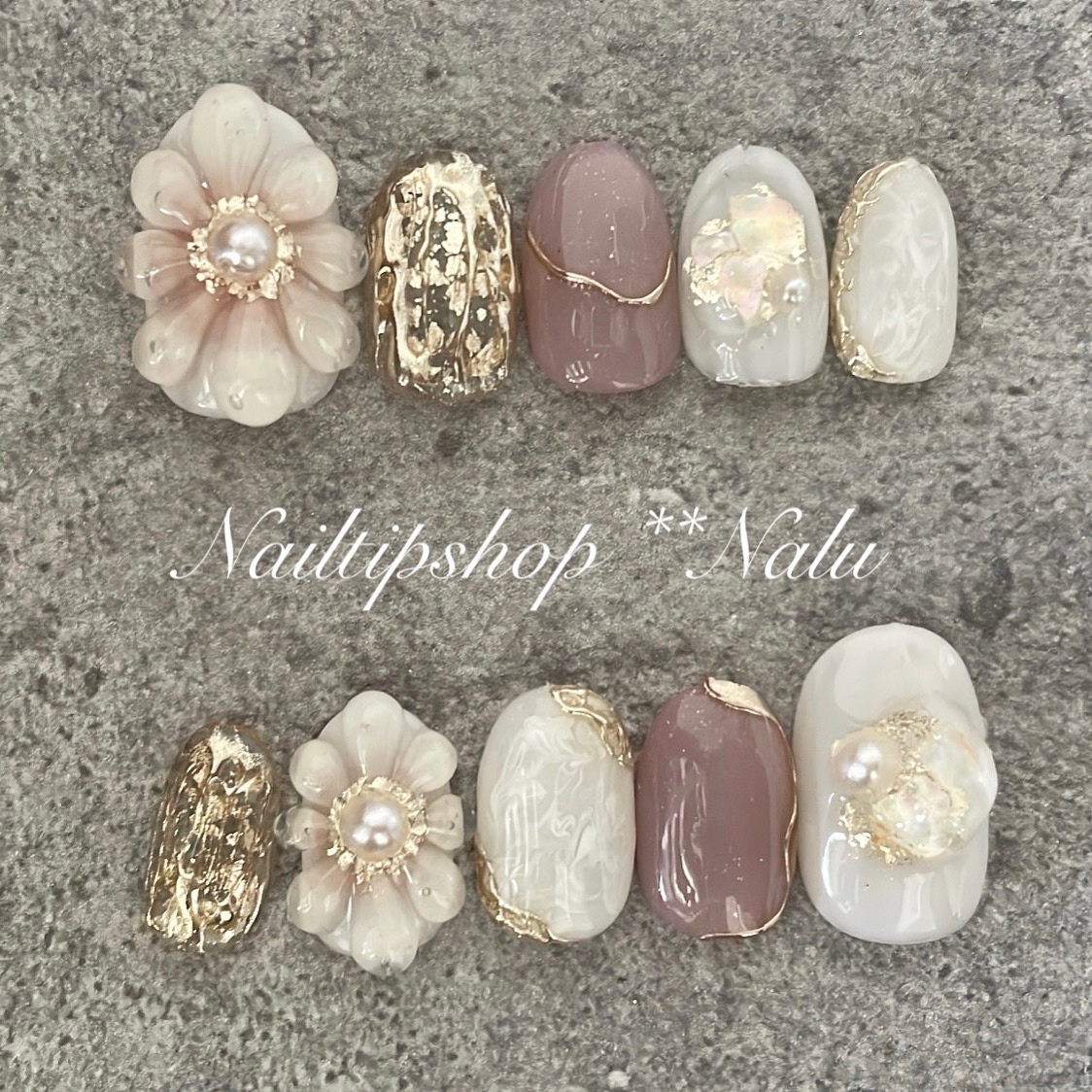 サイズオーダー❤︎ニュアンスネイルチップ ぷっくりフラワー もやもや