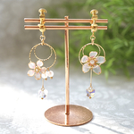 桜の耳飾りアシンメトリー(ピアス,イヤリング)(ディップアート)