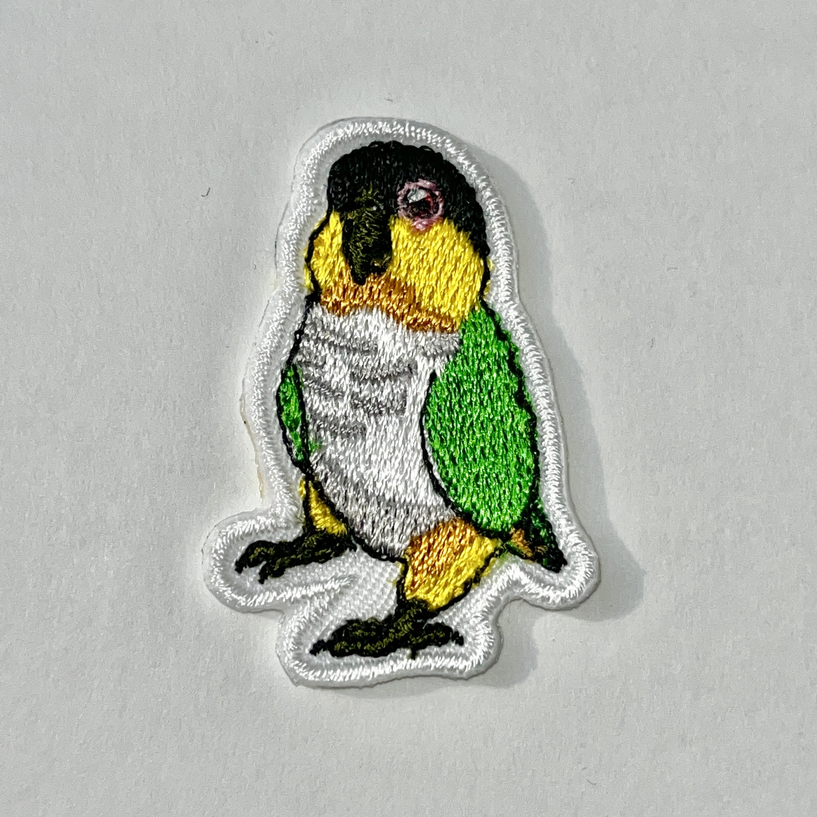 値下げ！ハンドメイド ウロコインコの刺繍スヌード 黒(モコモコタイプ) キーホルダー 刺繍 鳥 小鳥 動物 アニマル チャーム 刺繍