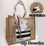 ♡booksの上に子猫ちゃんと香水&フラワー🐈️🌼淡い色合いが優しくお上品♡ブラック&ホワイト…そして淡いピンクにグレー💕おしとやかに華麗にリボンが舞うように…👜１年中使えちゃうジュートバッグ