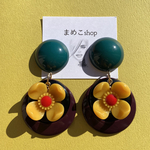 ラスト1カラフルポップフラワーとヴィンテージピアス✳️イヤリング 昭和レトロ レトロポップ グリーン VINTAGE ヴィンテージ 個性的 大ぶり 古着 卒業式 浴衣 モダンレトロ モガ 昭和レトロ