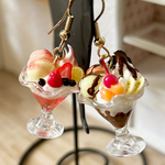 ミニチュア チョコレートパフェと苺パフェ ピアス