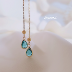 ドロップ ブルー クリスタル シンプルピアス　シンプルイヤリング　華奢　オフィス　可愛い　ロングピアス　ロングイヤリング