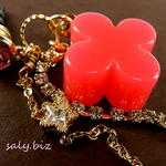 saly☆かわいいお花のイヤホンジャック