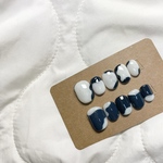 ネイビー　ホワイト　うねうねネイル