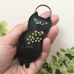 本革　レザー　猫　黒猫　キーホルダー　バッグチャーム　ミモザ　かわいい