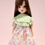 [難アリB品]  復刻版初代リカちゃんサイズ●ワンピース（グリーンの花柄）