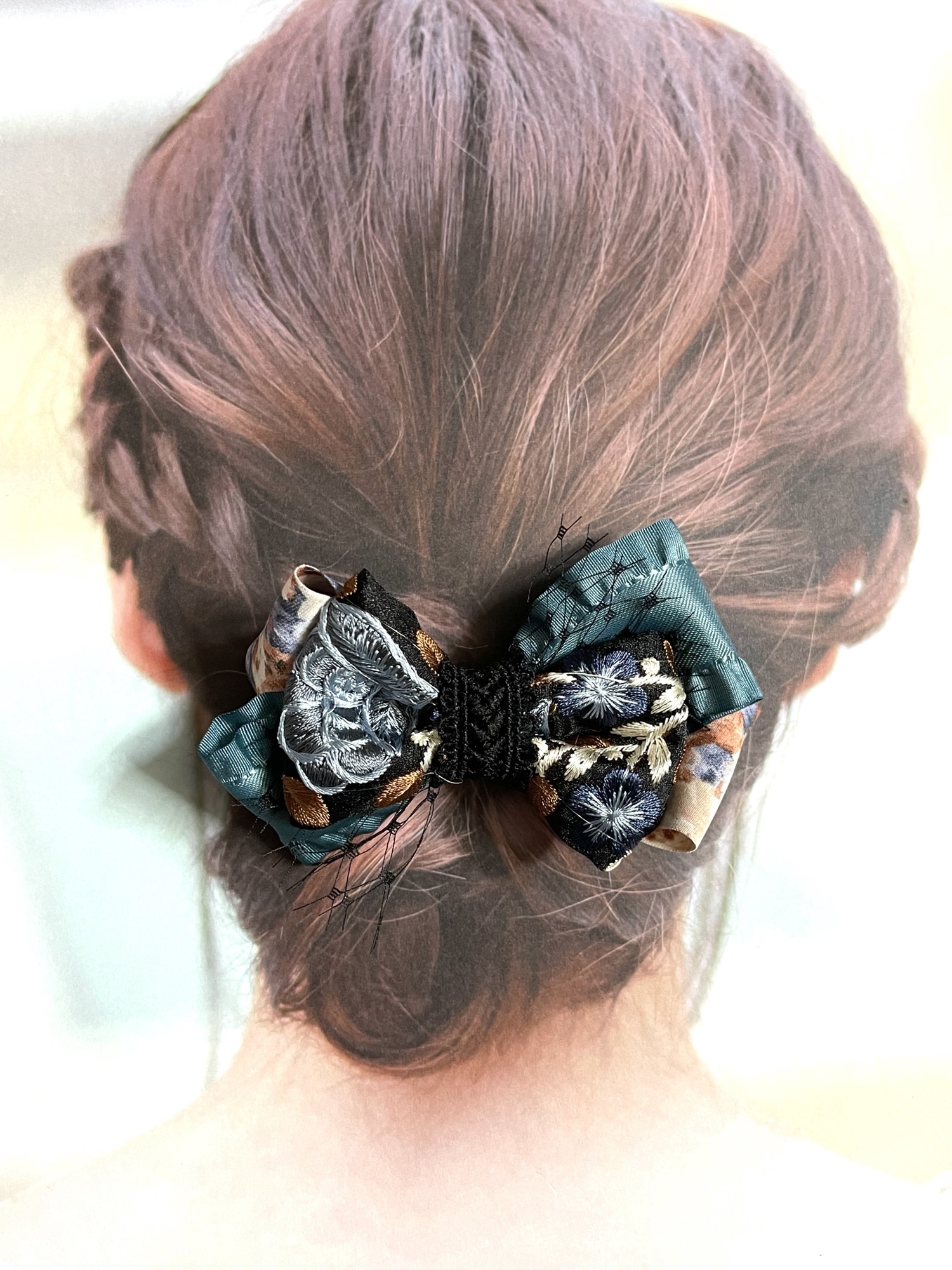 リボンNO.187】インド刺繍リボン ヘアアクセサリー 個性的 大人可愛い