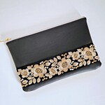 インド刺繍＊合皮ポーチ　　通帳ケース　マルチポーチ