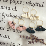フープタッセルピアス