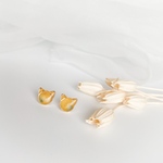 猫と菜の花 ♢﻿ ピアス イヤリング