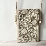 インド刺繍リボン　スマホショルダーバッグ［ベージュ］