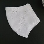 💕白コットンレースつる花刺繍マスク