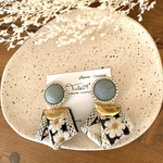 アイスブルーのビーズ刺繍とインド刺繍ピアス♡イヤリング♡