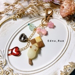 🍬欲張りスイーツ💕猫ちゃんのキーホルダー🐱ミルクチョコ🍪 送料無料 レジン じゃれ猫