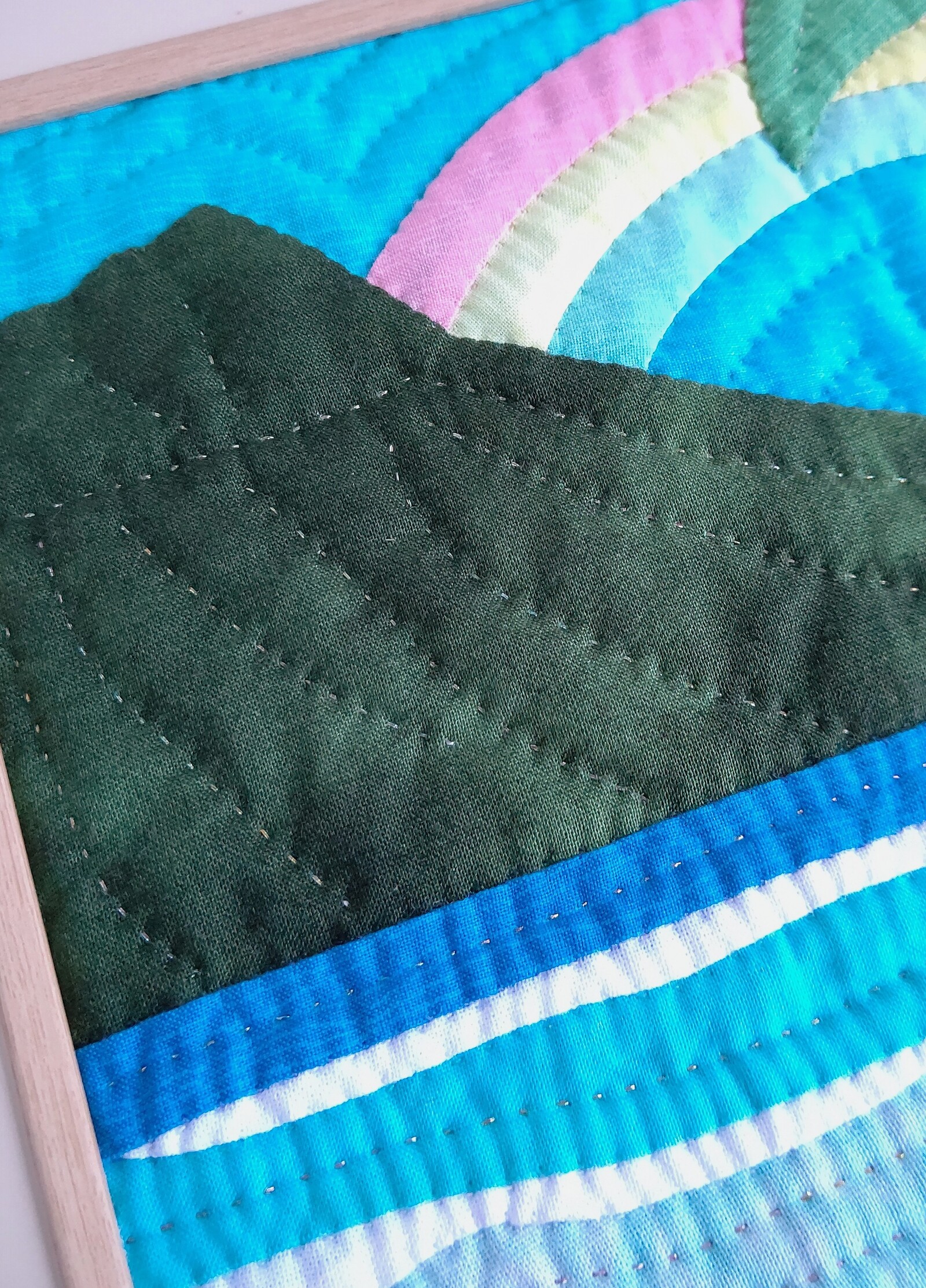 【大人気】フレーム入りハワイアンキルト2点 ハワイアンキルト 置きフレーム - メルカリ