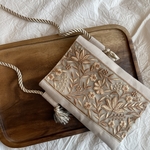 刺繍リボンスマホショルダー