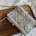 刺繍リボン　スマホショルダー