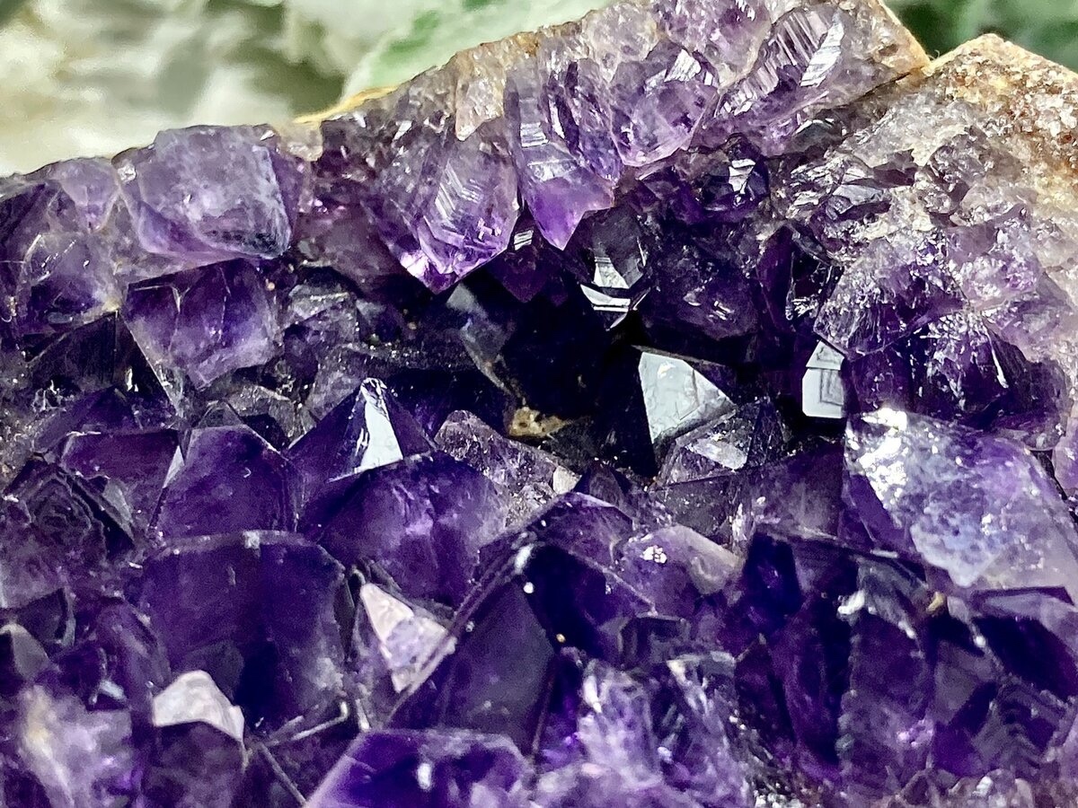 【愛の守護石♡】虹入り　ウルグアイ産　アメジスト　クラスター 愛の守護石♡】虹入り ウルグアイ産 アメジスト クラスター