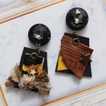 レザーデザインタグ＊引き揃え糸  ＊キラキラカボションのピアス✳イヤリング