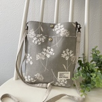 ナナメカケミニショルダー　LLサイズ　Natural Flower グレー系