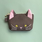 仔猫のおポーチ  ニュアンスグレー  グリーンアイ