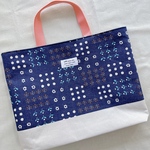 レッスンバッグ‎⸜ ✿ ⸝ネイビー花柄 持ち手ピンク マチあり