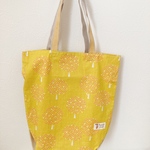 北欧柄 黄色いトートバッグ
