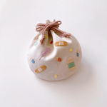 【手刺繍】おくすり柄刺繍のまんまる巾着【Sサイズ】生成り