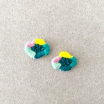 flower刺繍ピアス