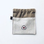 小さな刺繍の小さなポーチ