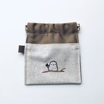 小さな刺繍の小さなポーチ
