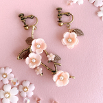 桜のお花見イヤリング