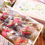 ☆ホワイトデーに☆数量限定☆うさぎのラビとルビBOX☆季節のケーキ３種類９個入り☆いちご・カカオ・りんご