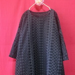 モダンボーダー刺繍 ゆったりワンピース　黒