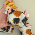 仔猫のおポーチ  三毛猫[カオクロ]