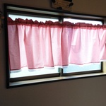 カフェカーテン　花柄のレースが可愛い～極小ギンガムチェックのカフェカーテン　レッド　（５１×２００）