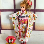 　春着物　(10) 生成り色系　　ブライス、リカちゃん
