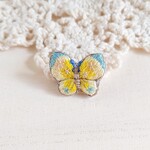 小さな刺繍ブローチ　チョウ