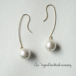 White Cotton Pearl 14kgfロングフックピアス