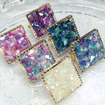 上品！スクエア×クラッシュシェルピアス