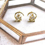 再販…寄り添うにゃんこピアス ／ジルコニア silver925ポスト／キュート 繊細な 美しい 小ぶり 癒し ねこ好きさんへ
