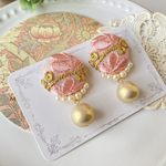 春♪桜カラー♫インド刺繍リボンのくるみボタンのピアス(イヤリングへ変更可能)