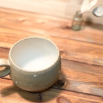 水玉模様のほっこりマグカップ（アイボリー1点）