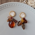 べっ甲ジャラジャラのピアスorイヤリング／金属アレルギー対応 ビーズ刺繍 アンティーク調 ヴィンテージ風 アクセサリー